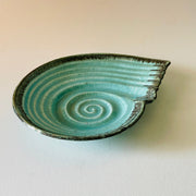 ceramic-kitchen-the-sea-green-shell-plat