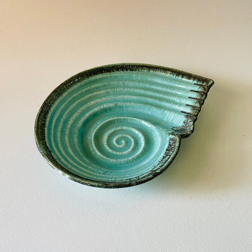 ceramic-kitchen-the-sea-green-shell-plat