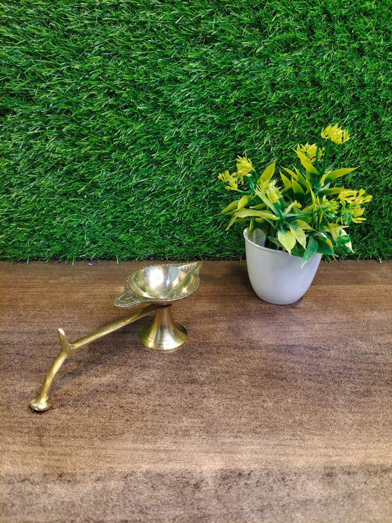 Pure Brass/Peetal Aarti Diya with Handle – Kitchen Utensil
