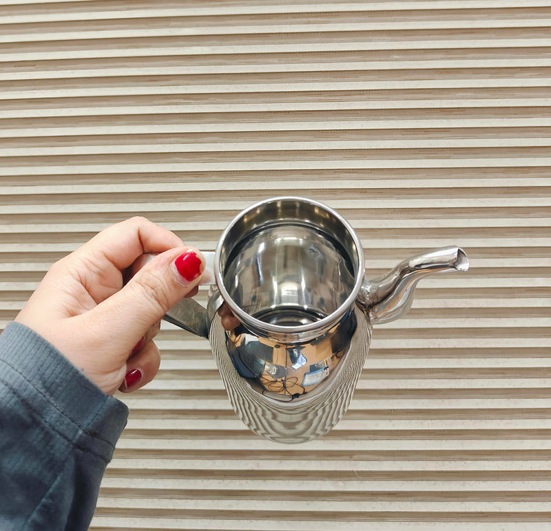 nyra-kitchenware-1-litre-stainless-steel-oil-dispenser-with-glossy-silver-finish-covered-lid-side-handle-and-long-pouring-spout-a-practical-kitchen-essential-for-oil-and-ghee