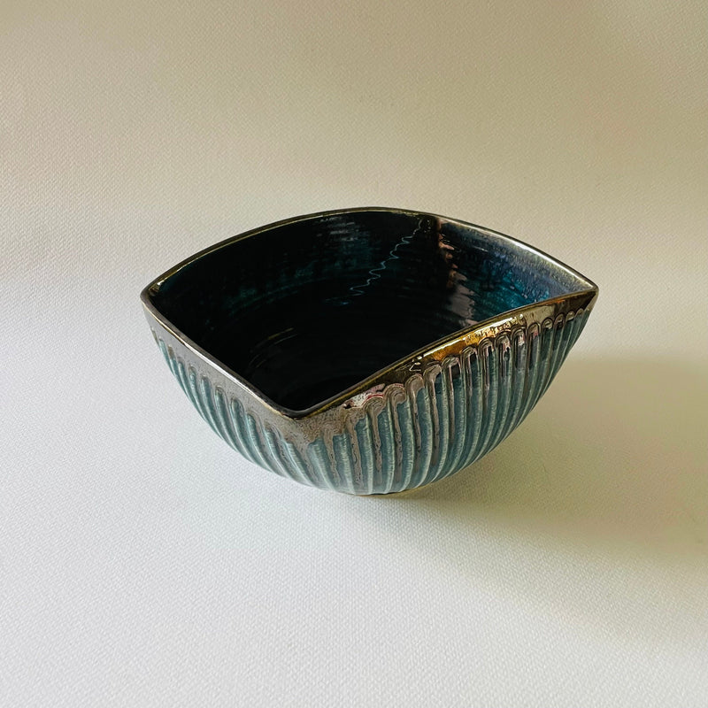 ceramic-kitchen-wonky-bowl