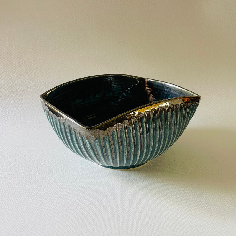 ceramic-kitchen-wonky-bowl