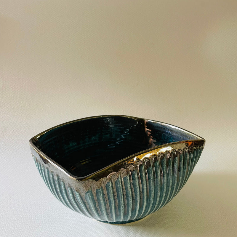 ceramic-kitchen-wonky-bowl