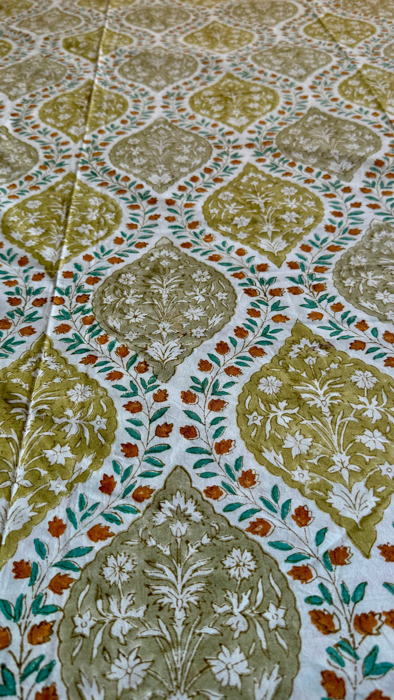 aenak-green-jaal-handblock-bedsheet-dohar-combo-set