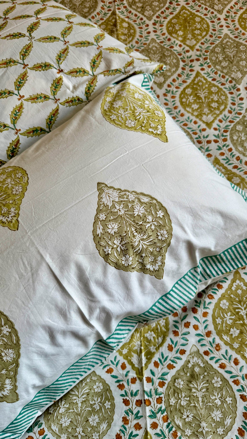 aenak-green-jaal-handblock-printed-premium-cotton-set-bedsheet