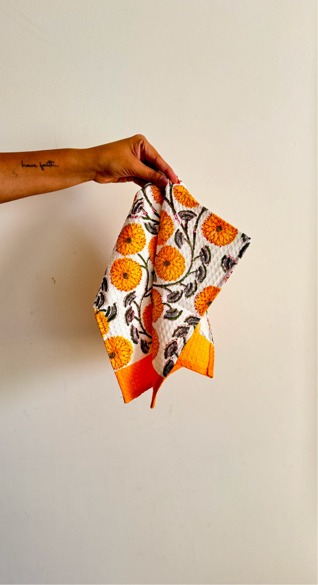 aenak-handblock-printed-waffle-cotton-handtowel-set-of-2