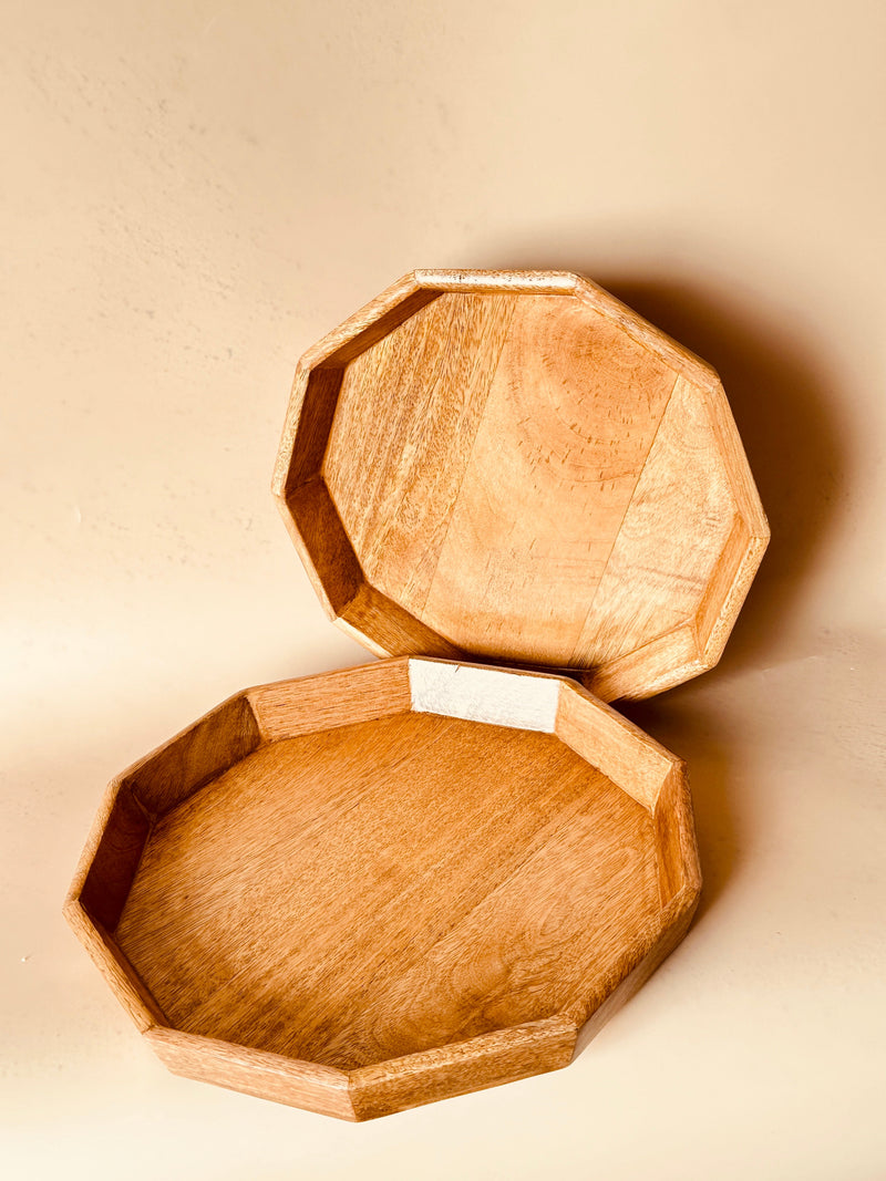 Nurture India Mango Woode Hexagon Trays 2-Piece Set