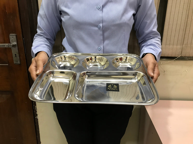 Stainless-Steel Round shaped 5 in 1 divided compartment Bhojan Thali – Kitchen Utensil