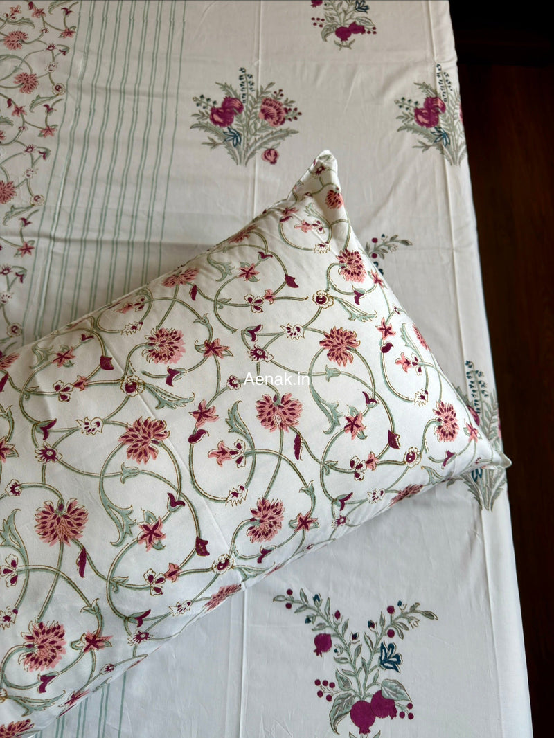 aenak-burgundy-anaar-jaal-handblock-bedsheet-quilt-combo-set