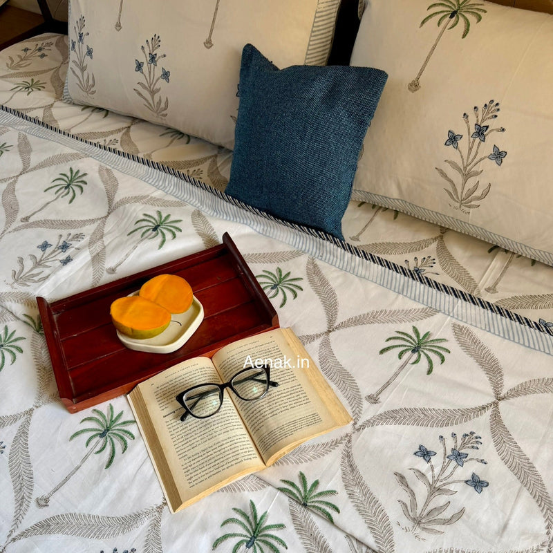 aenak-blue-floral-jaal-handblock-bedsheet-dohar-combo-set