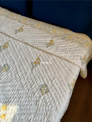 aenak-yellow-blossom-handblock-bedsheet-quilt-combo-set