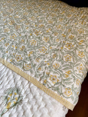 aenak-yellow-blossom-handblock-reversible-mulmul-cotton-quilt