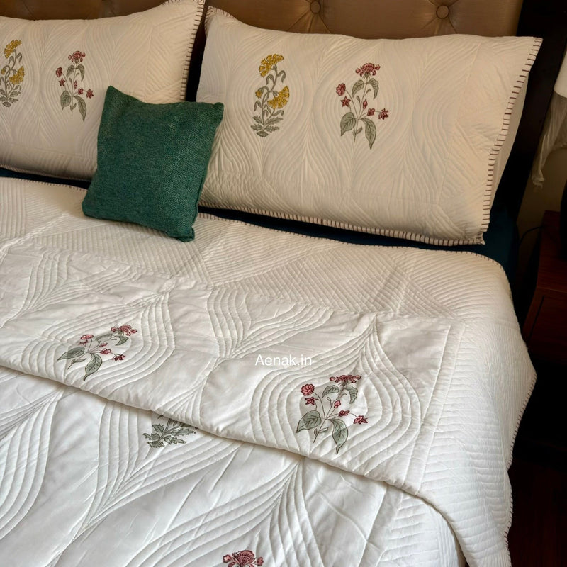 aenak-pink-yellow-boota-embossed-quilted-handblock-bedcover-set