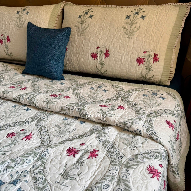 aenak-pink-blue-floral-jaal-quilted-handblock-bedcover-set