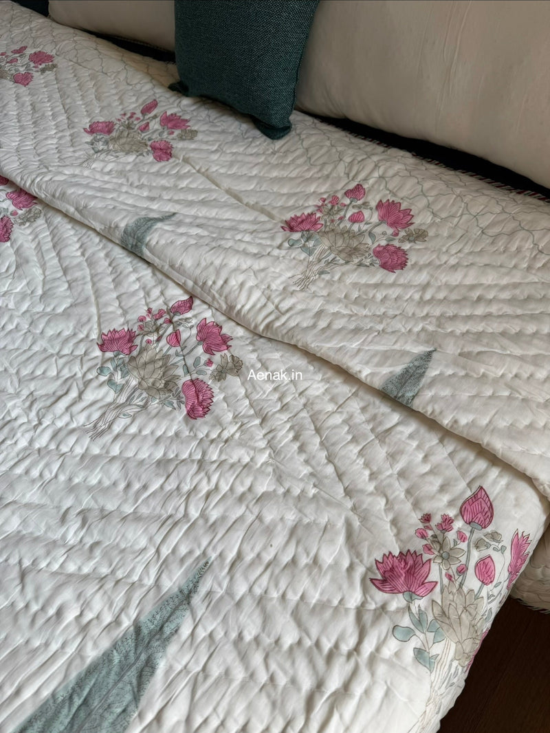 aenak-pink-blue-ashoka-handblock-reversible-mulmul-cotton-quilt