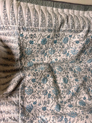 aenak-blue-floral-jaal-handblock-printed-reversible-quilted-cotton-bedcover-set-105x108