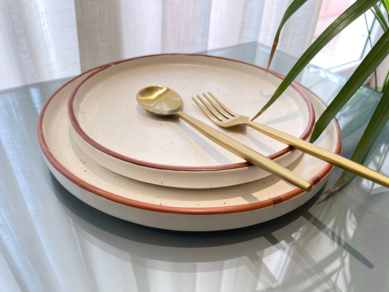 The Crema Ceramic Flat Plate Family Set