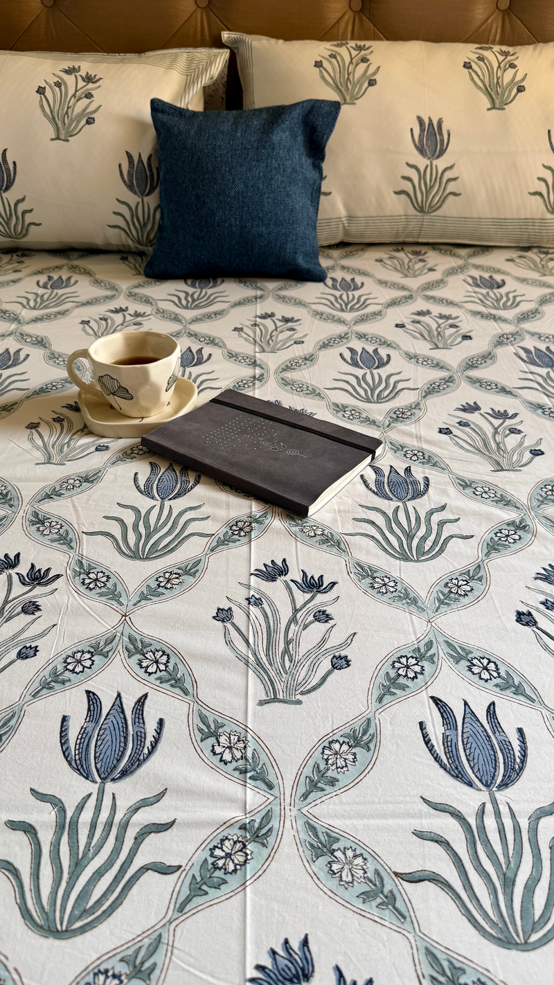 aenak-blue-lotus-handblock-bedsheet-straight-quilted-bedcover-combo-set