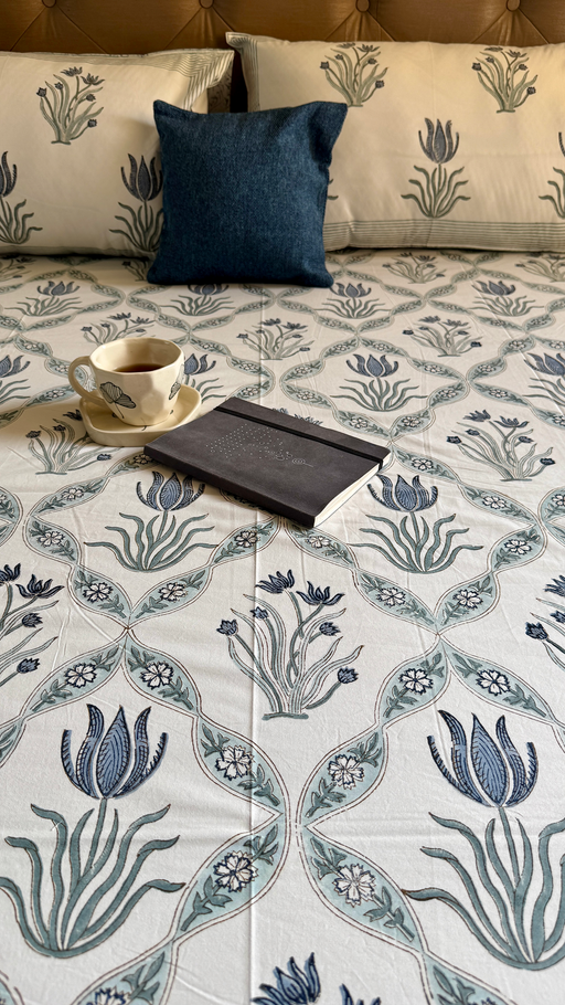 aenak-blue-lotus-handblock-bedsheet-straight-quilted-bedcover-combo-set