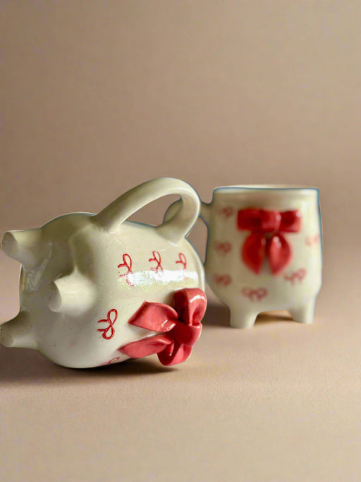 Nurture India Dramatic Small Bow Cup Red 10-oz