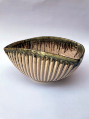 ceramic-kitchen-roseate-wave-serving-bowl