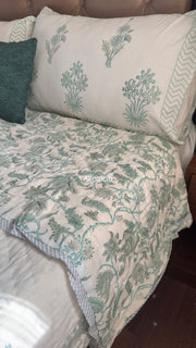 aenak-sea-green-blossom-handblock-reversible-mulmul-cotton-quilt