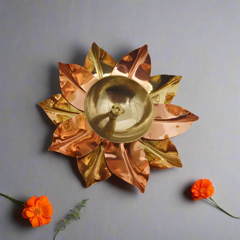 Beautiful Brass Diya with Dual Tone Petals– Kitchen Utensil