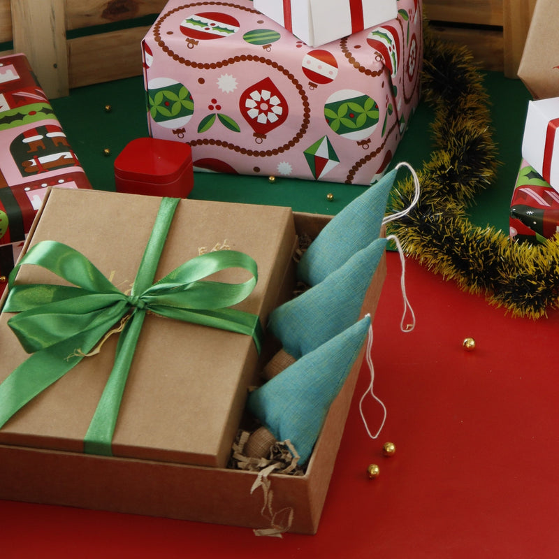 ekatrahandmade-the-merry-box-christmas-gifting-hamper