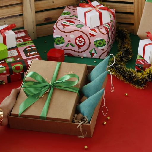 ekatrahandmade-the-merry-box-christmas-gifting-hamper