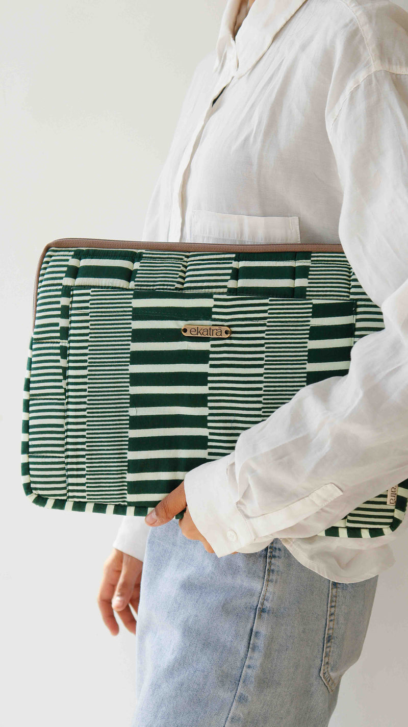 ekatrahandmade-cotton-laptop-sleeve-cover-blue-abstract