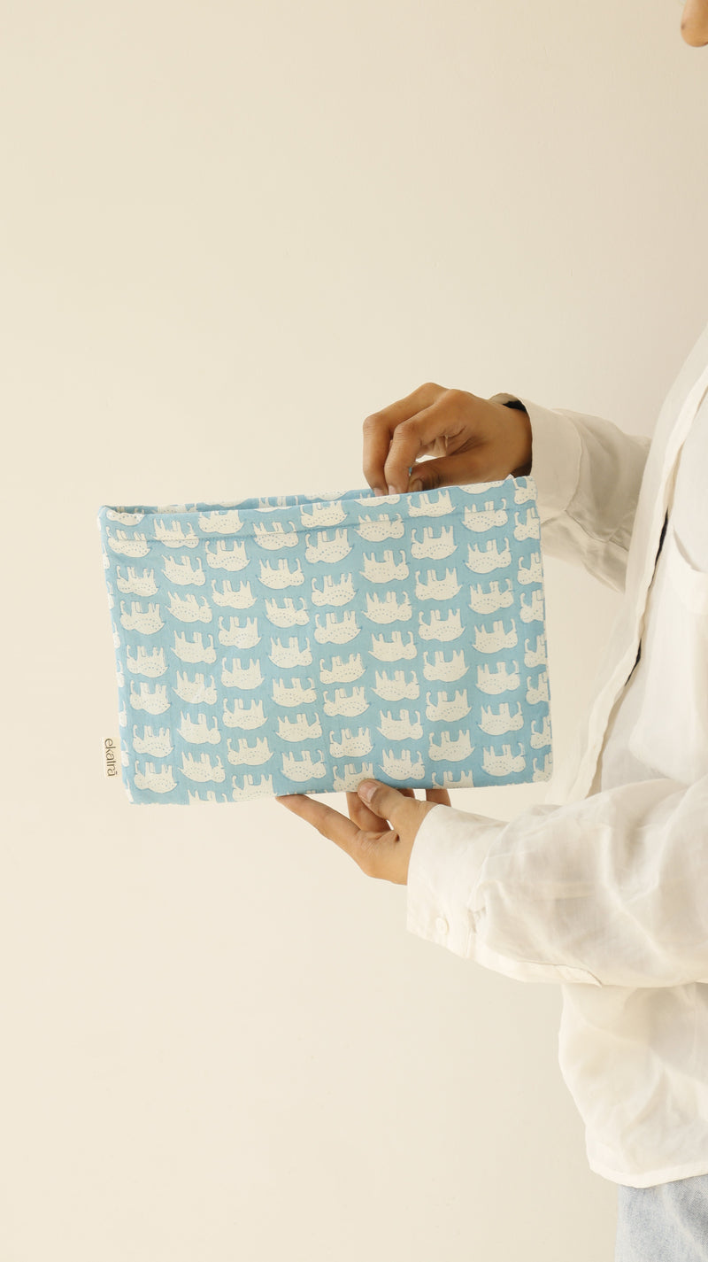 ekatrahandmade-sustainable-cotton-travel-pouch-organizer-by-ekatra-elephant-motif