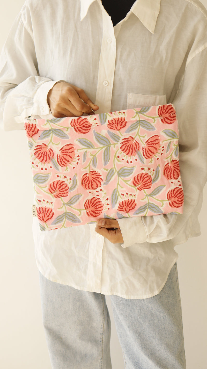 ekatrahandmade-sustainable-cotton-travel-pouch-organizer-by-ekatra-elephant-motif