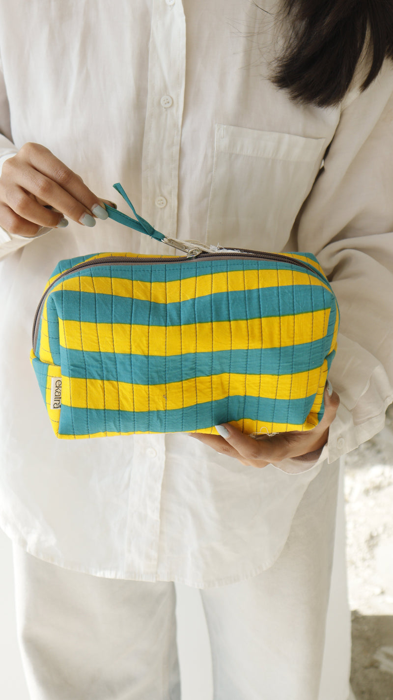 ekatrahandmade-puffy-pouch