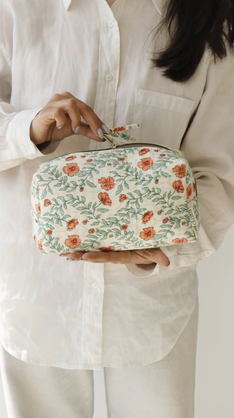 ekatrahandmade-puffy-pouch