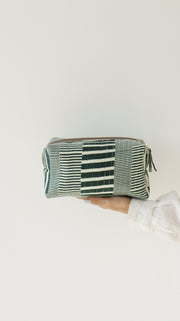 ekatrahandmade-puffy-pouch