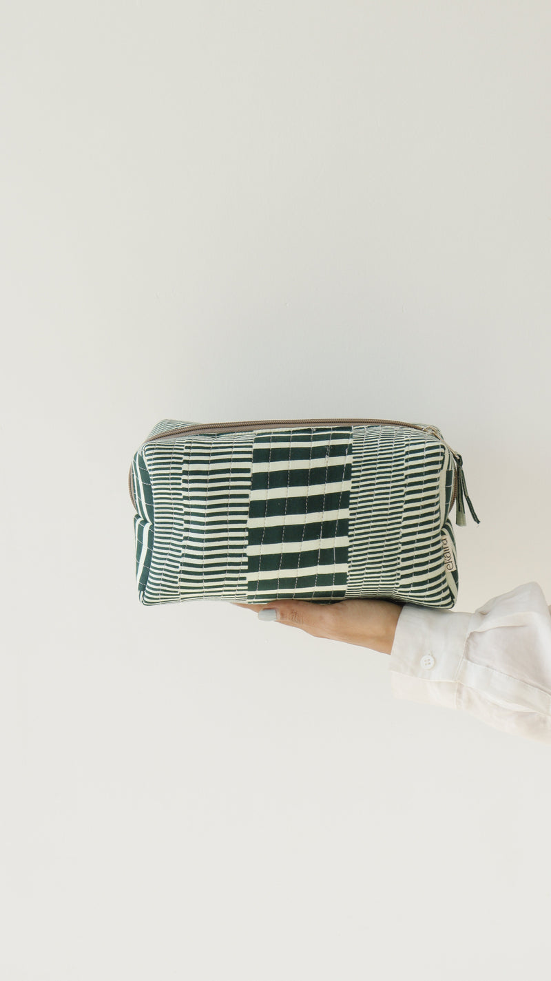 ekatrahandmade-puffy-pouch