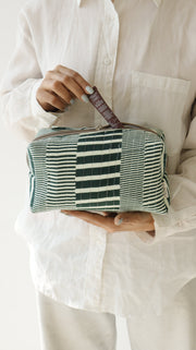 ekatrahandmade-puffy-pouch
