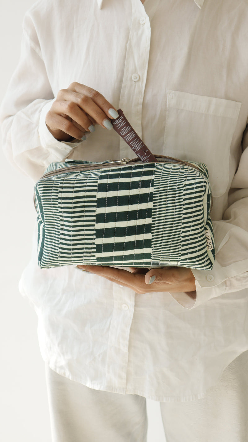 ekatrahandmade-puffy-pouch
