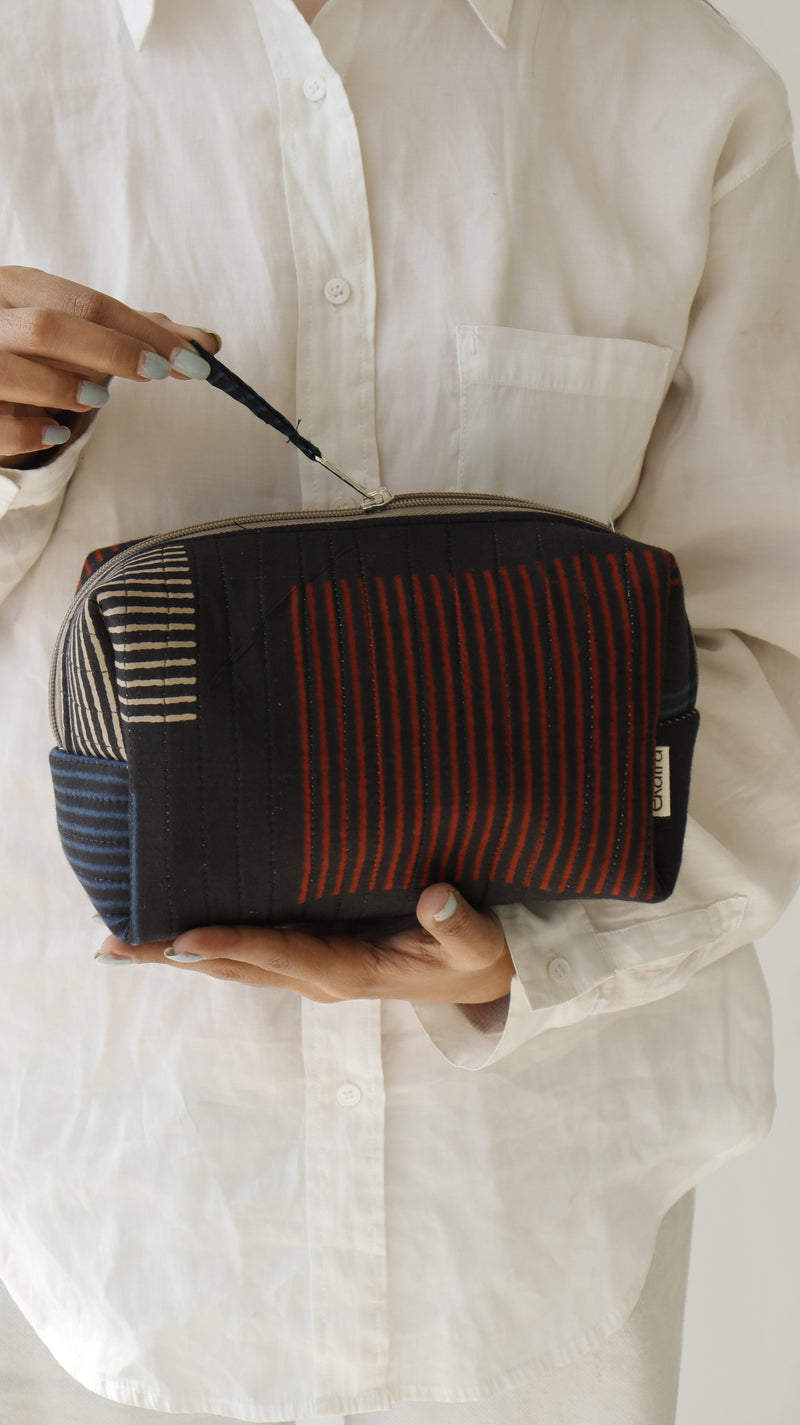 ekatrahandmade-puffy-pouch