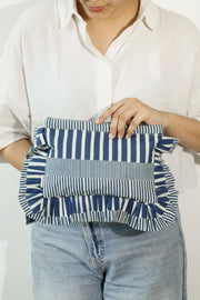 ekatrahandmade-the-big-frill-pouch