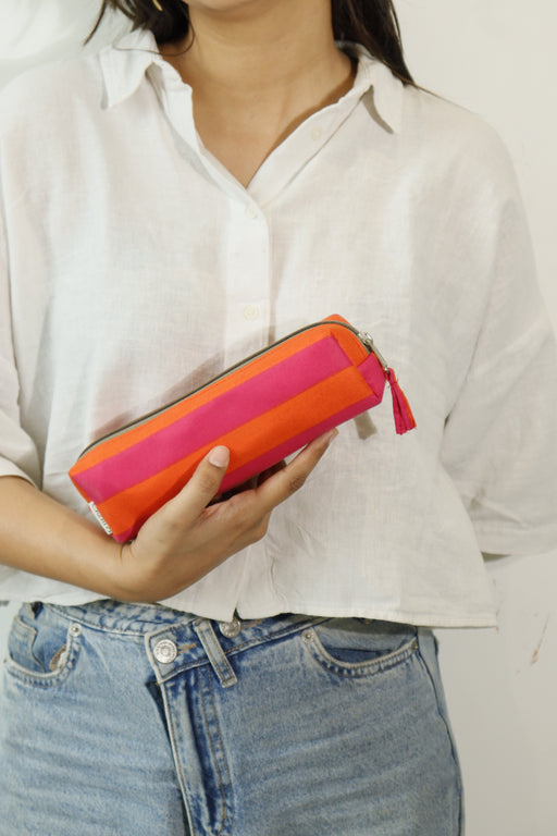ekatrahandmade-the-small-puffy-pouch