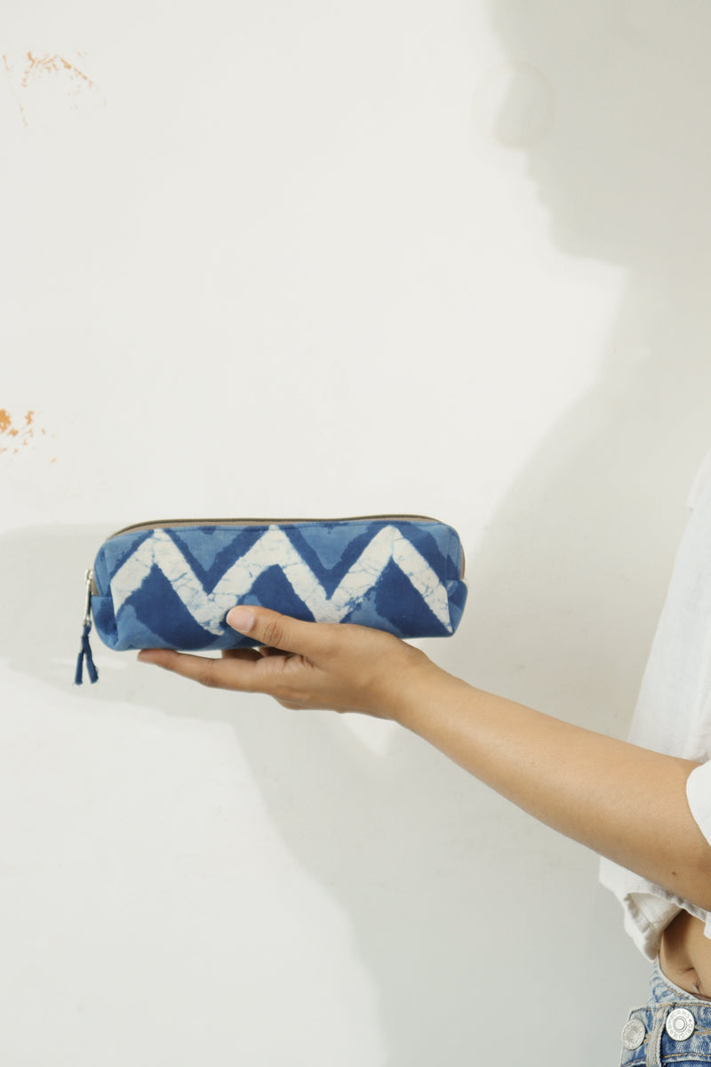 ekatrahandmade-the-small-puffy-pouch