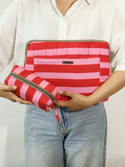 ekatrahandmade-handmade-laptop-sleeve-with-detachable-pouch