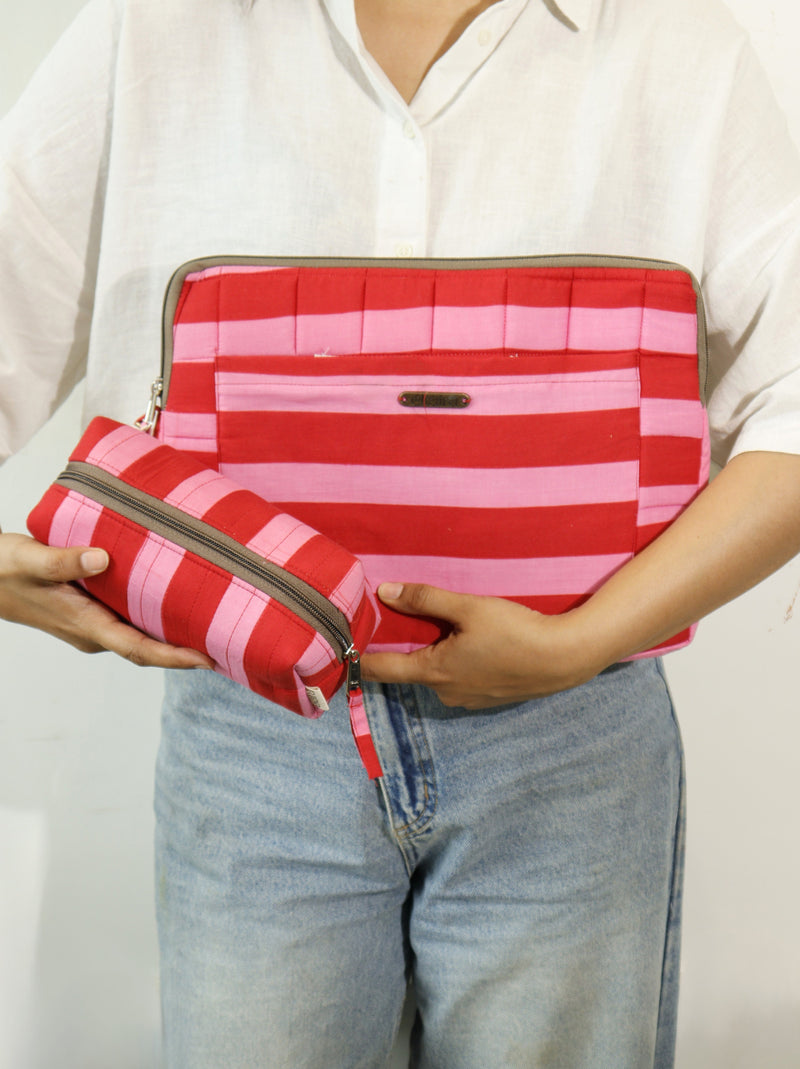 ekatrahandmade-handmade-laptop-sleeve-with-detachable-pouch