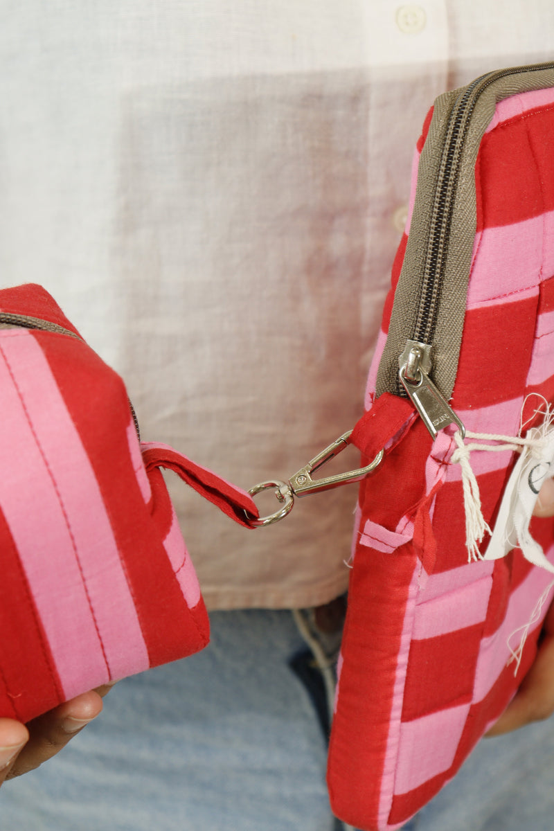 ekatrahandmade-handmade-laptop-sleeve-with-detachable-pouch