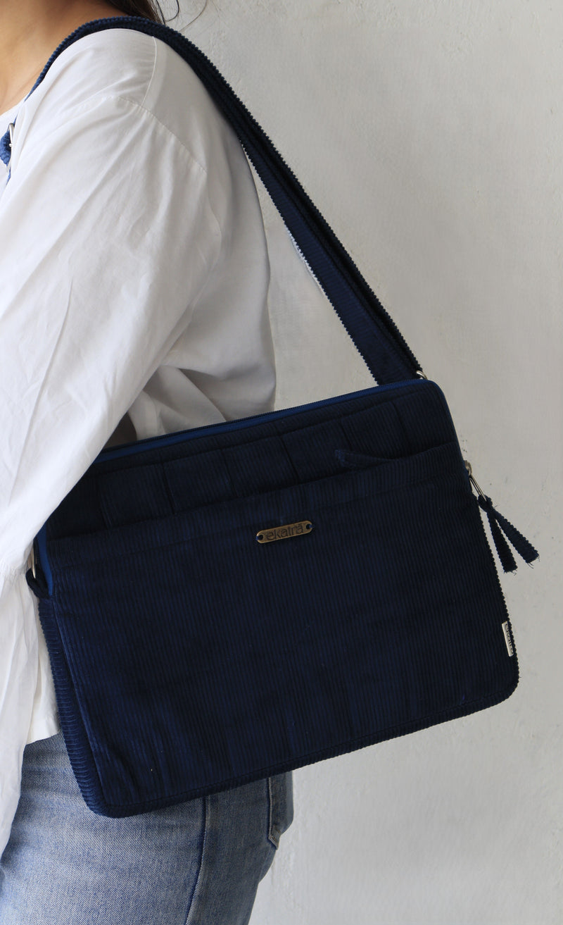 ekatrahandmade-corduroy-laptop-bag