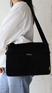 ekatrahandmade-corduroy-laptop-bag