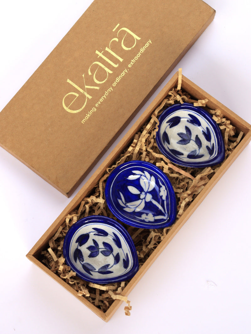 ekatrahandmade-artisanal-blue-pottery-diya-set