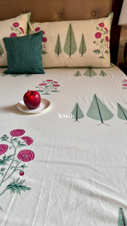 aenak-magenta-floral-garden-handblock-printed-premium-cotton-bedsheet-set-ivory-base