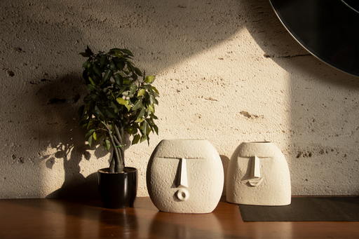 ceramic-kitchen-smirk-vases